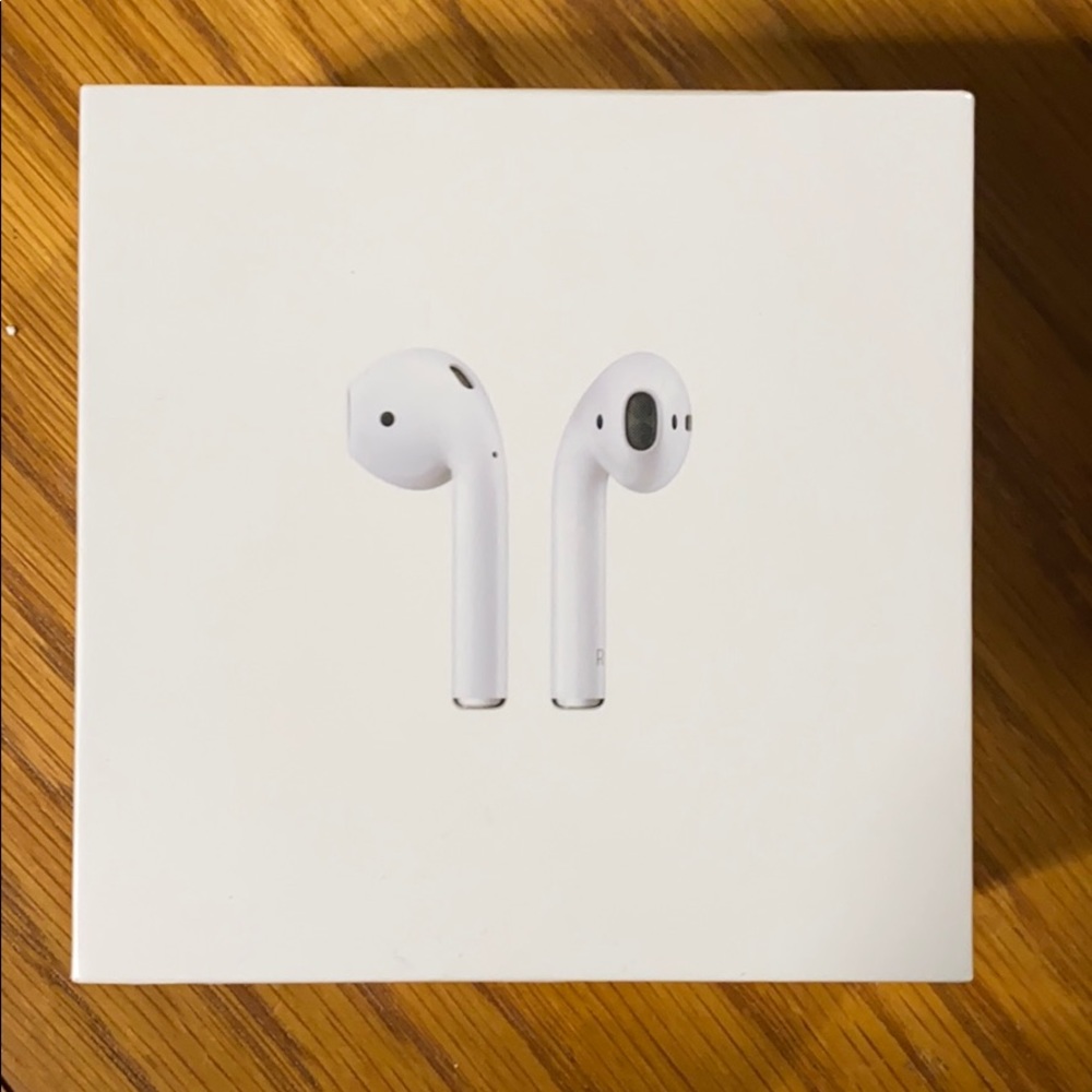 **Brand New** Apple AirPods 2nd generation